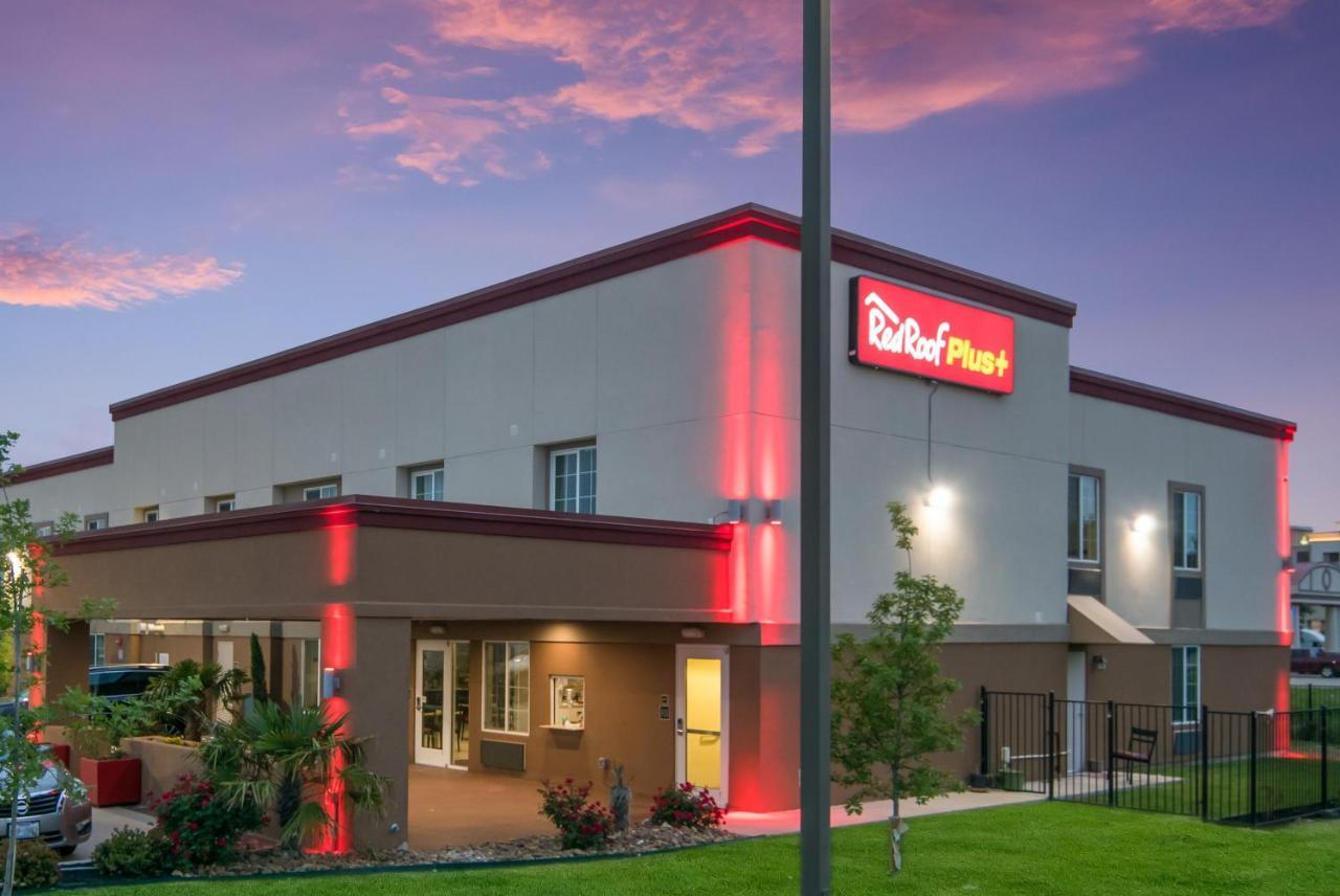 Red Roof Inn Plus+ Fort Worth - Burleson Ngoại thất bức ảnh